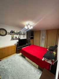 Apartament cu 3 camere decomandat