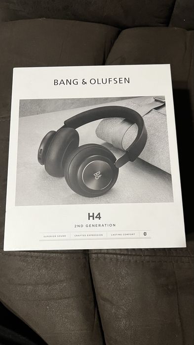 Bang and Olufsen Beoplay H4 2nd Gen Bluetooth Слушалки