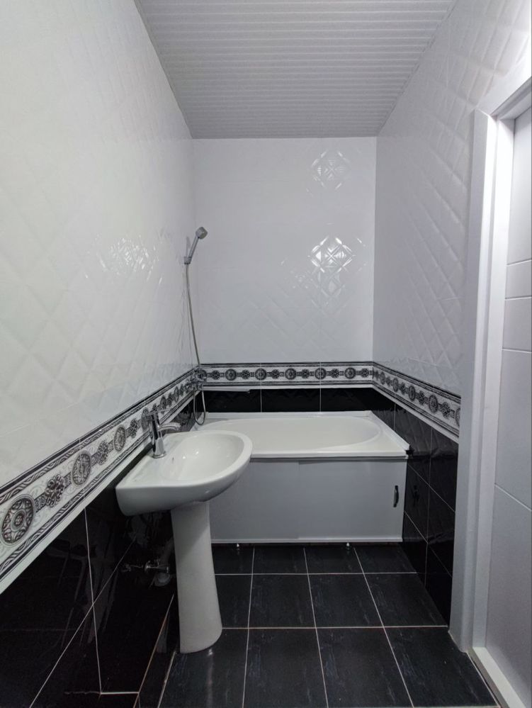 Srochno 3 xonali kvartira sotiladi 53.000$