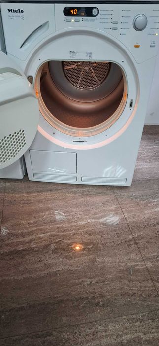 Сушилня MIELE  Exclusiv-Edition - Пчелна пита 1 г. Гаранция