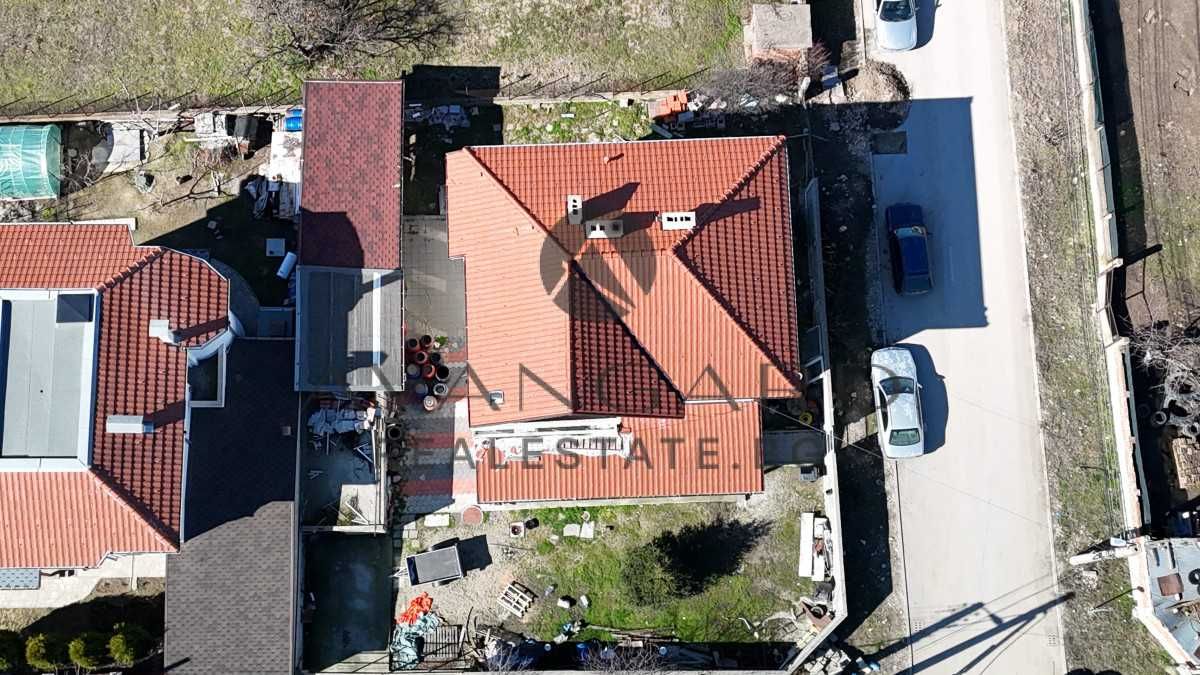 Продава се Къща в с. Скутаре, Област Пловдив - 360 кв.м за 850 €/кв.м - Снимка #12