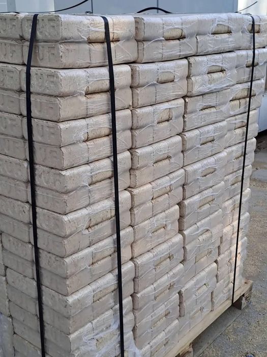 Bricheti  de fag aduc la comanda