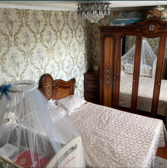 Спальный гарнитур