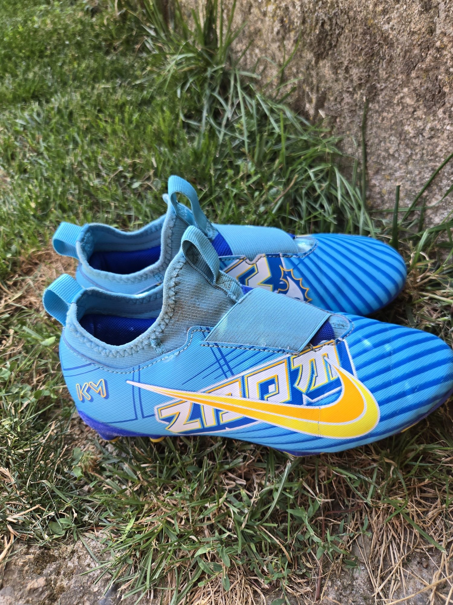 Футболни обувки (бутонки) Nike air zoom 36.55