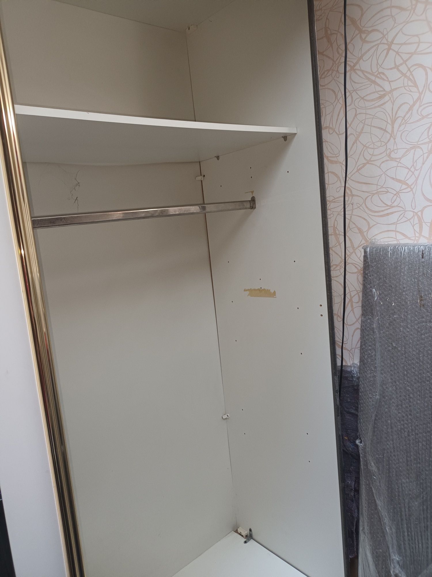 Гардероба е внос от Бавария