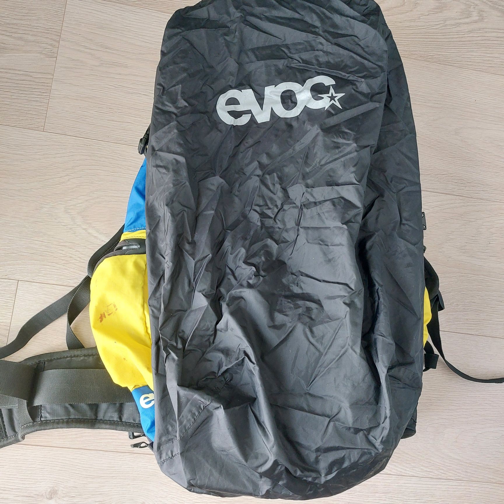 Rucsac Evoc Trail Team cu protectie spate bicicleta/ski