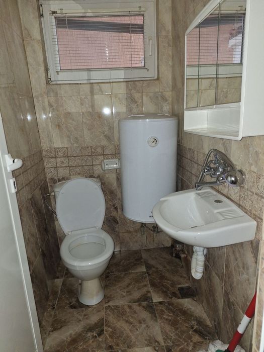 Дава се под наем Едностаен апартамент в София, Модерно предградие - 35 кв.м за 255 € - Снимка #2