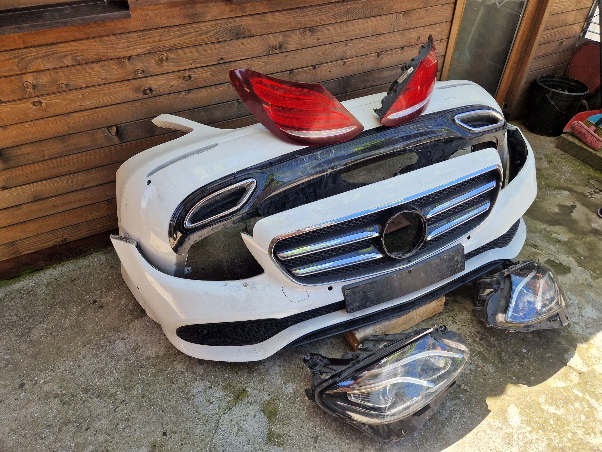 Mercedes w213 брони,фарове,стопове