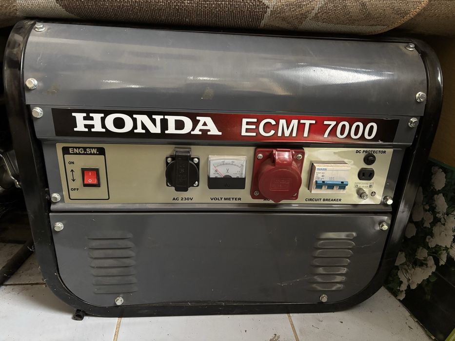 Generator curent si pompa de apa