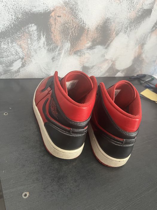 Jordan 1 Mid Gym Red 41