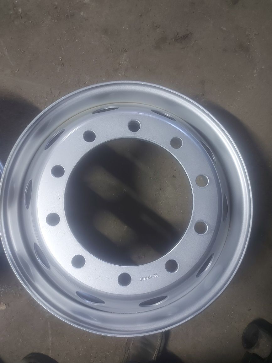 Продам диски  ширина 7.5-8.25-9