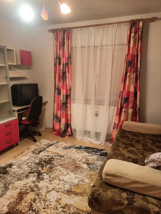 Inchiriez apartament 2 camere zona 300 Micalaca