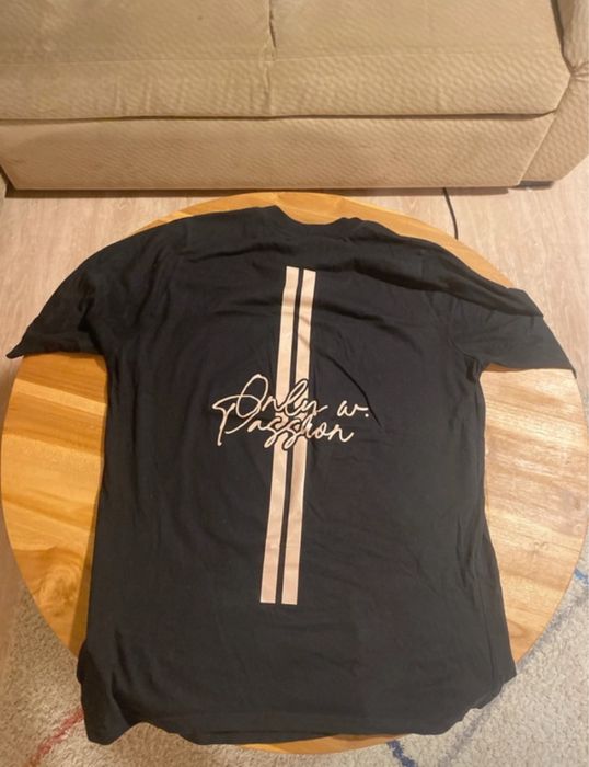 tricou made by society