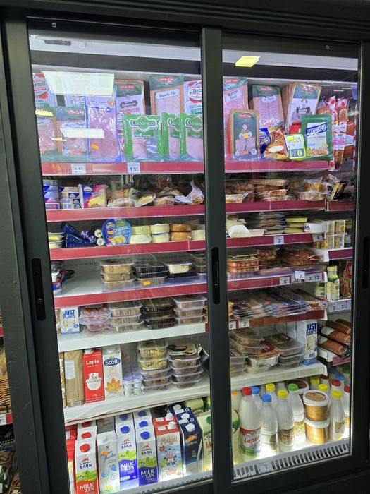 Vitrina  lactate / bauturi