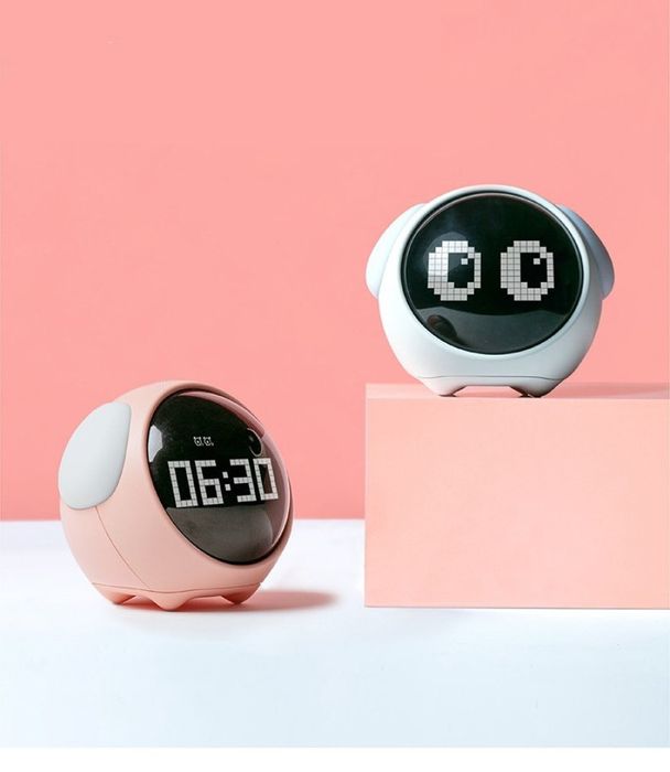 Емоджи часовник-аларма с голям цифров дисплей