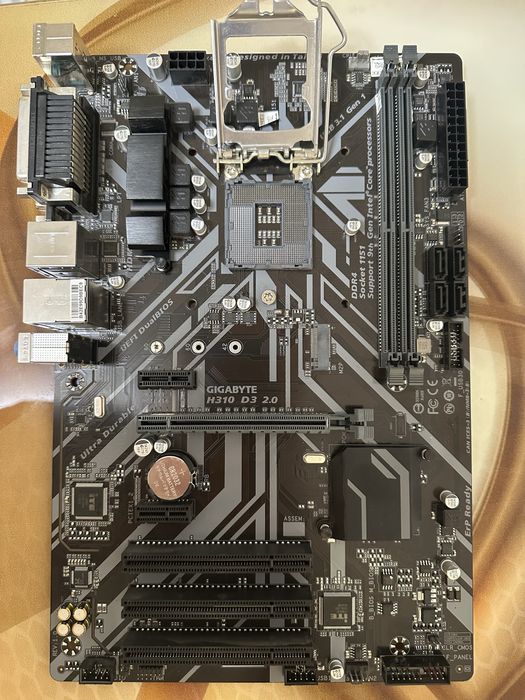 Продам Материнская Плата Gigabyte,