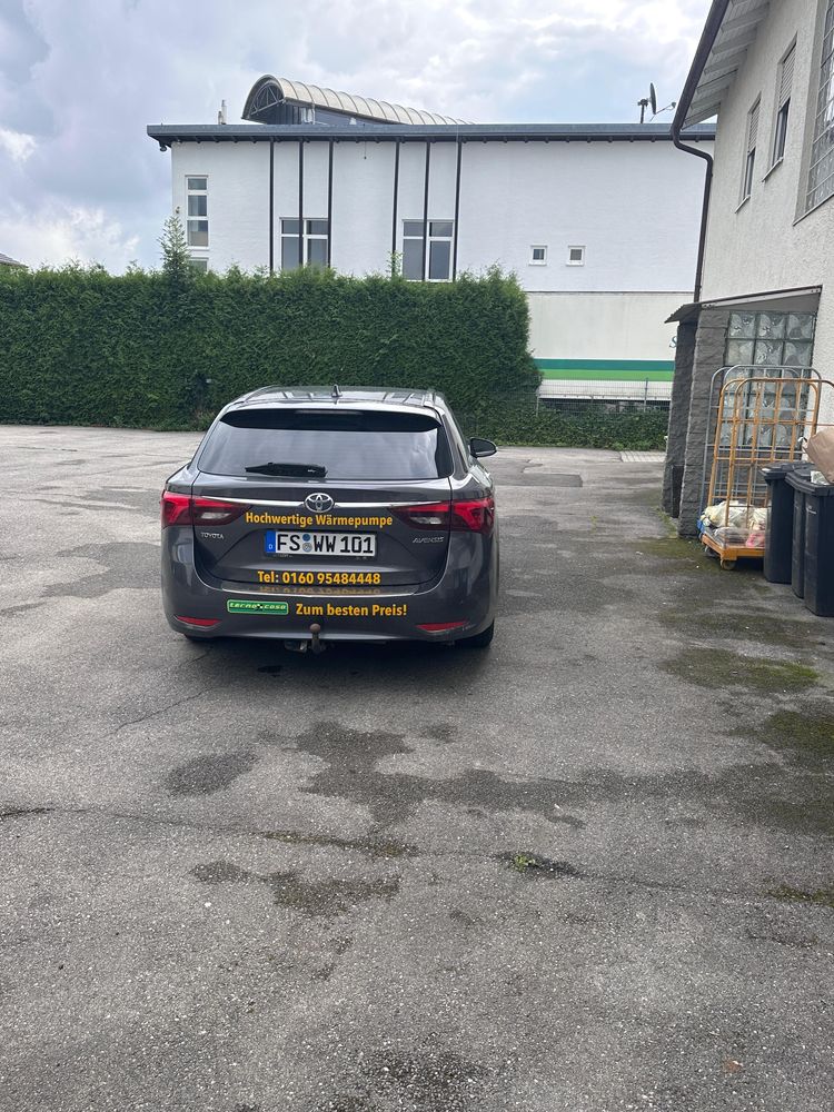 Toyota Avensis masina personala rulata doar in Germania