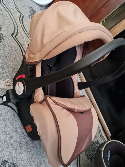 Бебешко столче за кола