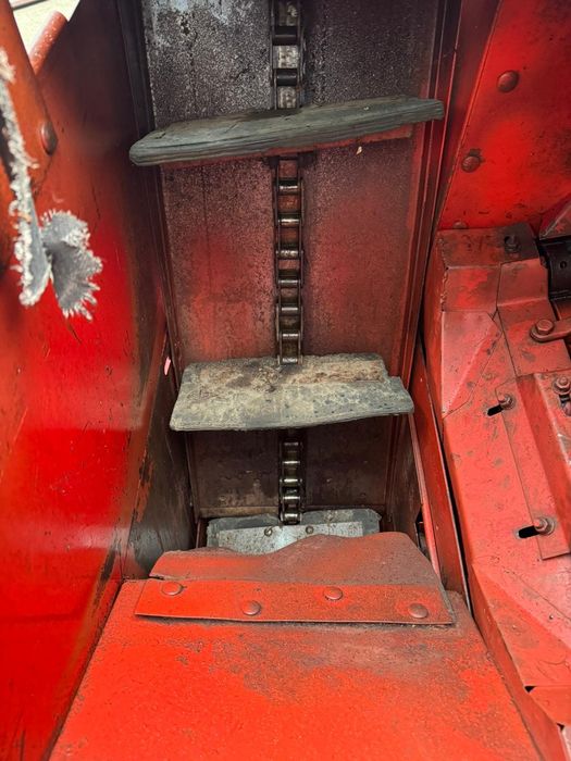 Culegătoare de porumb știuleți ZMAJ 222