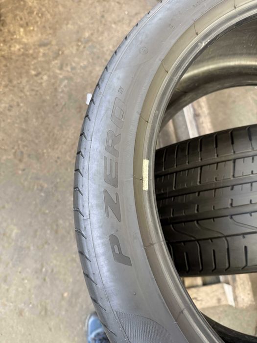 2x Anvelope Vara 285/45 R22 - Pirelli P Zero