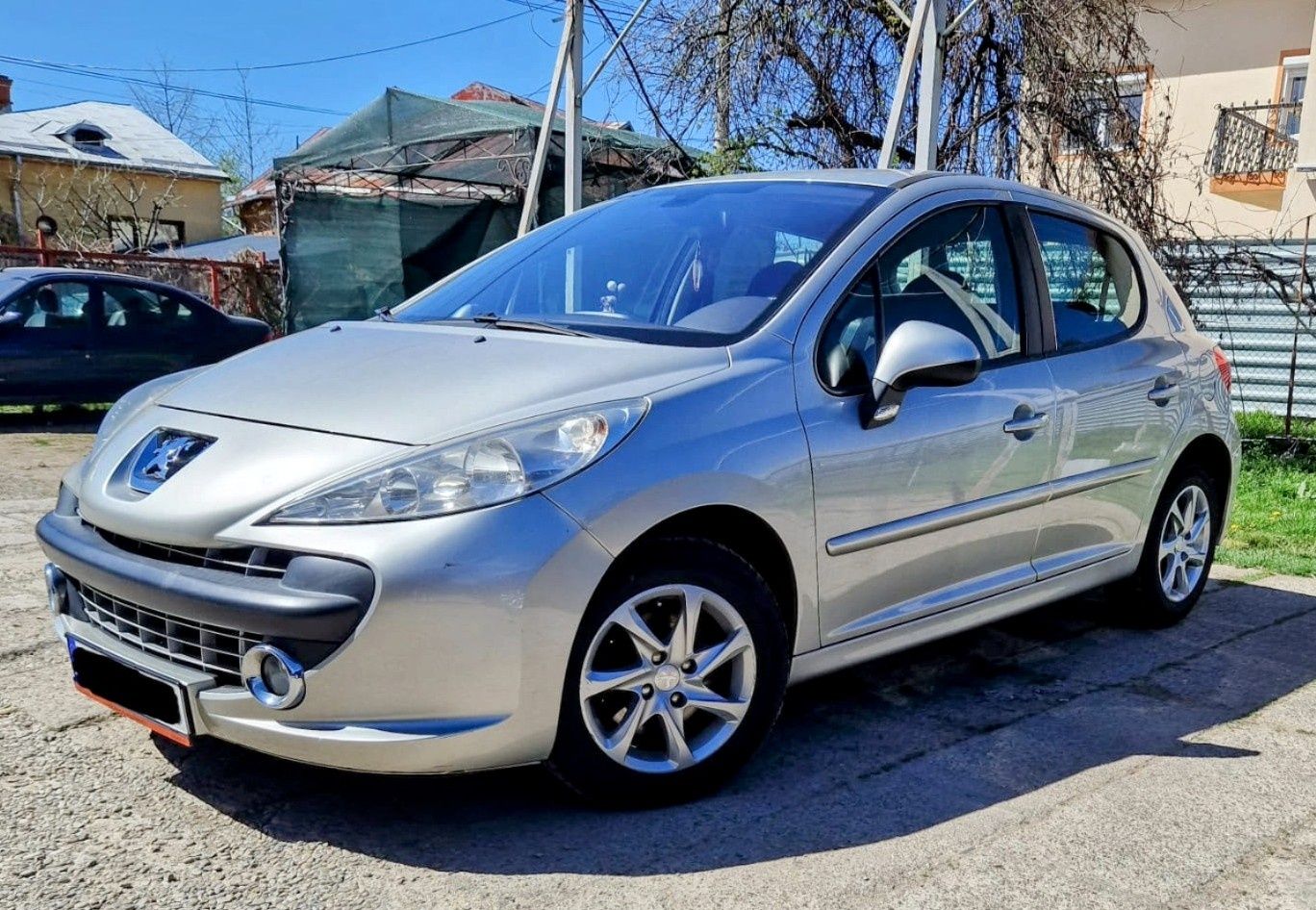 PEUGEOT 207 1.4 94cp