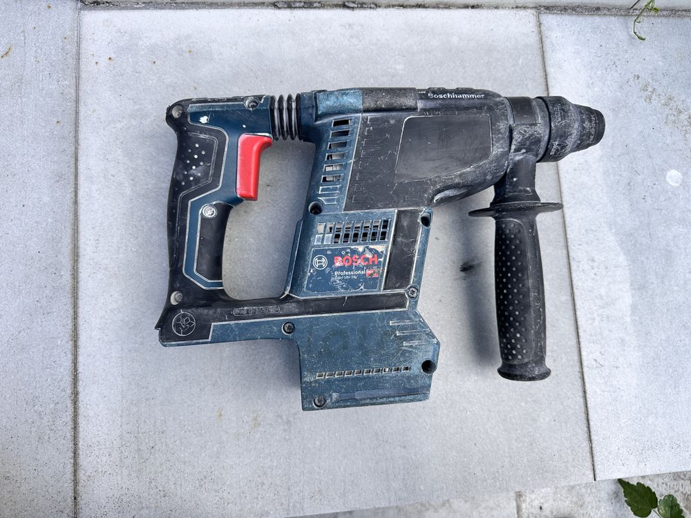 Акумулаторен Перфоратор  BOSCH GBH 18V-26