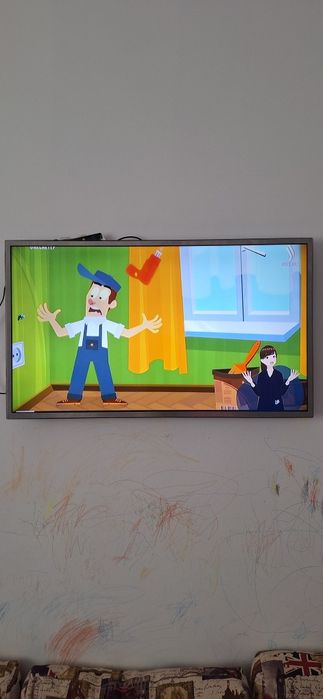 Телевизор LG в хорошом состоянии