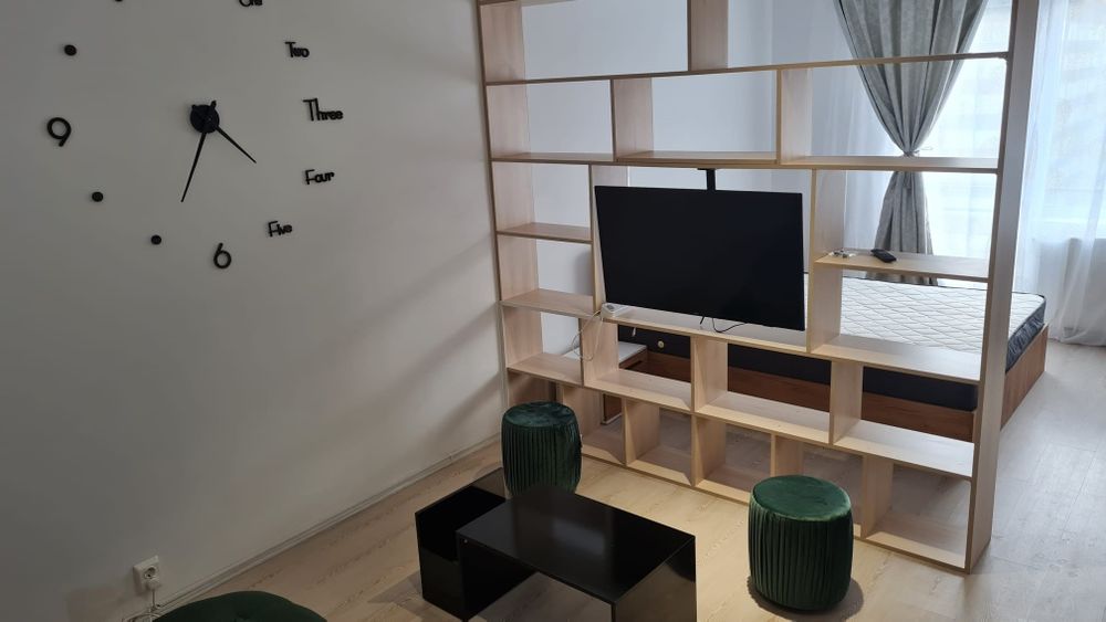 Inchiriez Garsoniera Militari Residence