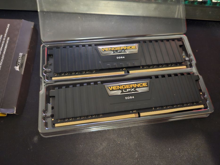 Corsair vengeance lpx