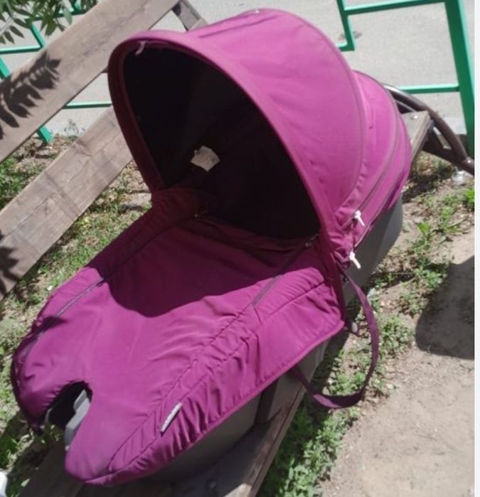 Люлька Stokke Xplory V4 (фуксия)