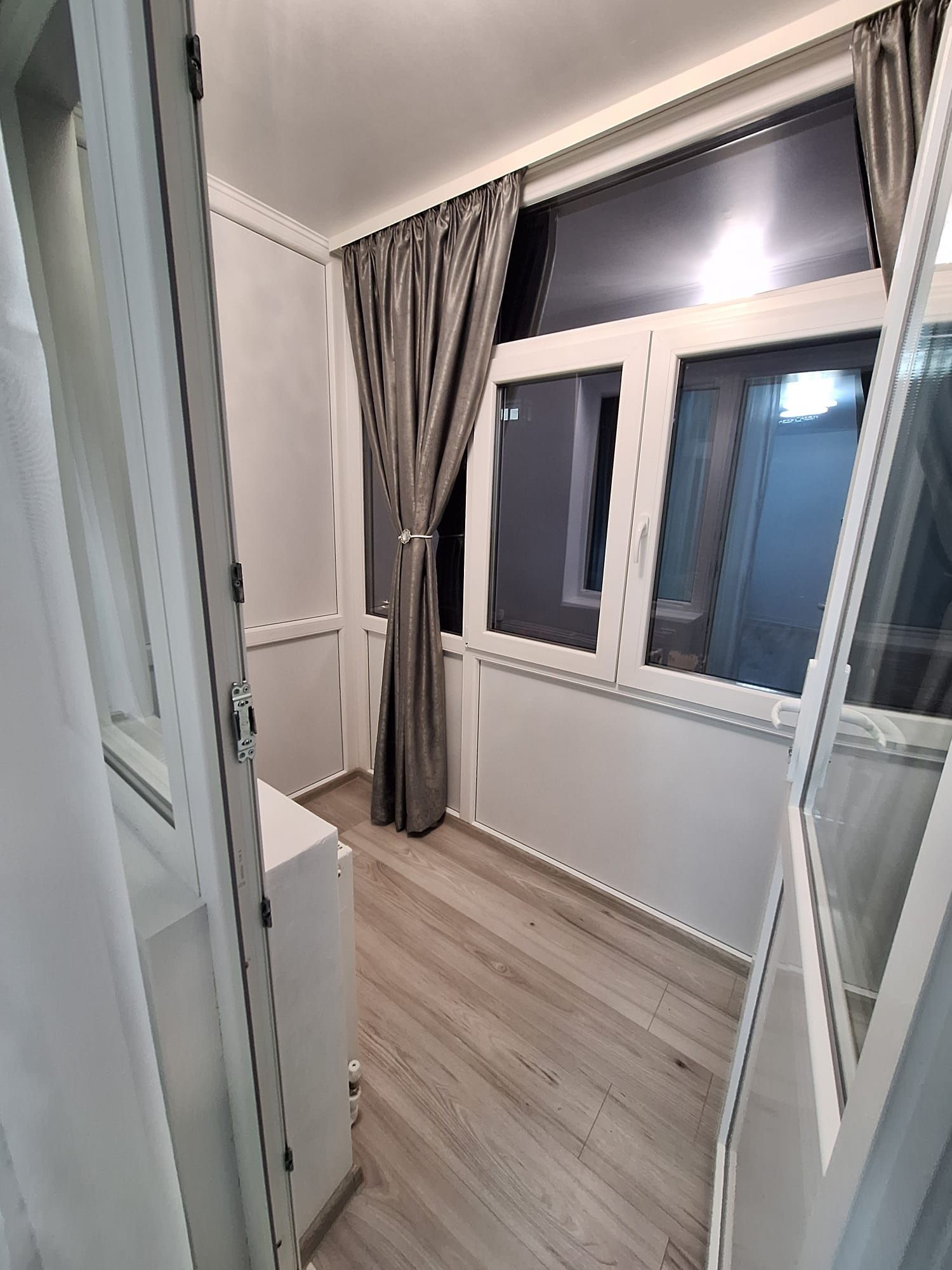 Inchieriez apartament
