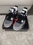 Jordan 4 Fear noi