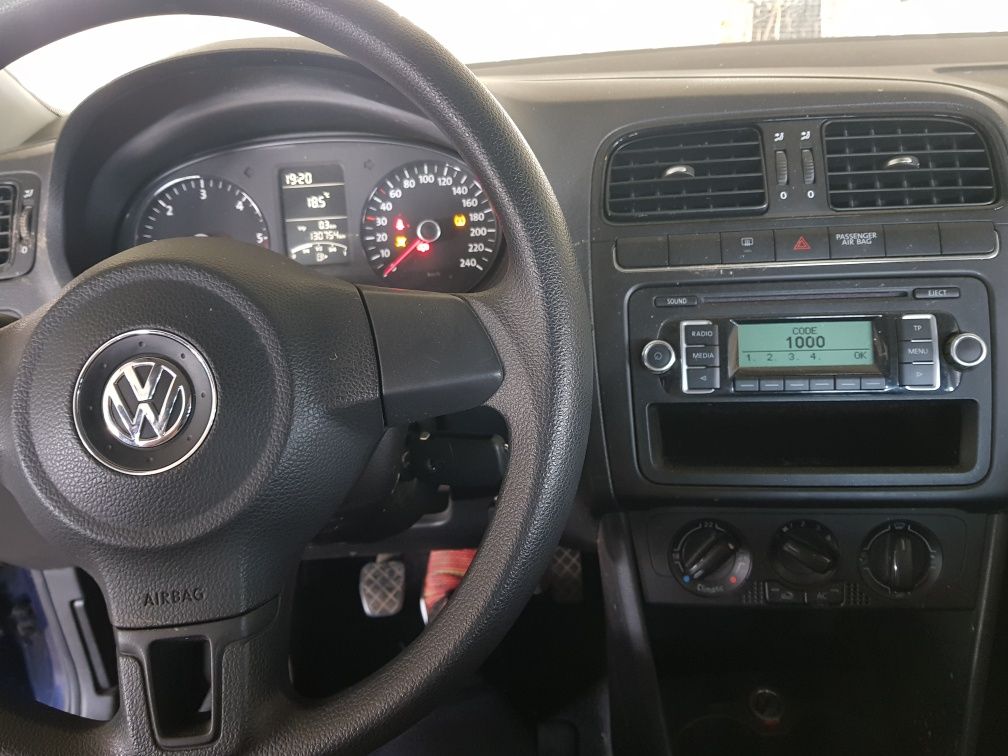 Dezmembrez vand piese  vw polo , 1.6 tdi,  CAY , euro 5 , 130000km