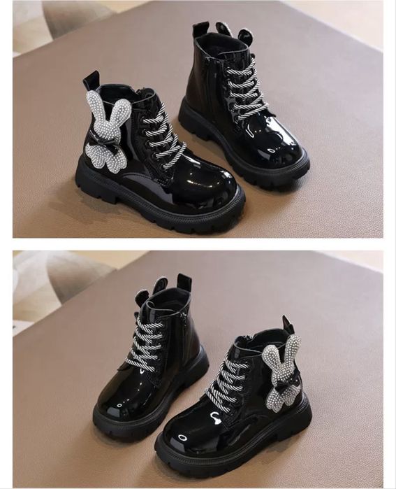 Продам новые ботинки для девочек