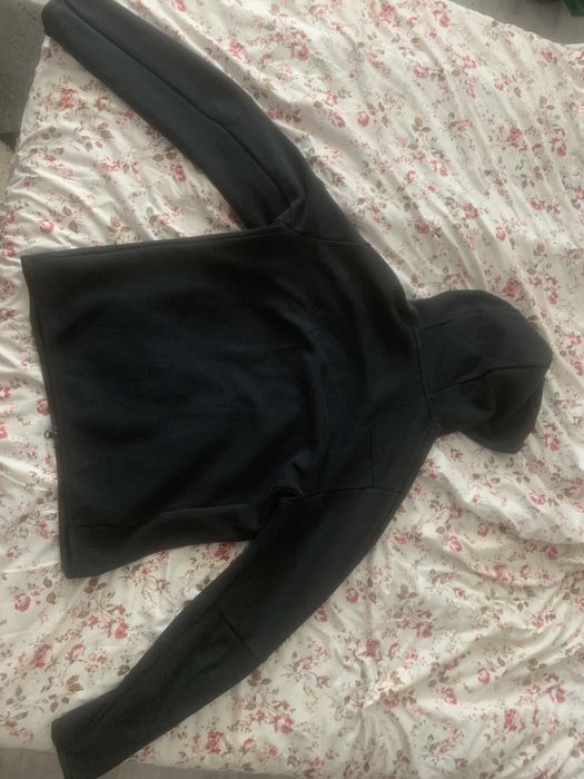 Vând hanorac nike tech fleece negru,marimea M