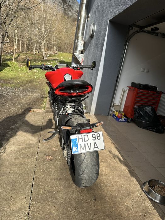 MV Agusta Brutale 800 Dragster Rosso editie aniversara