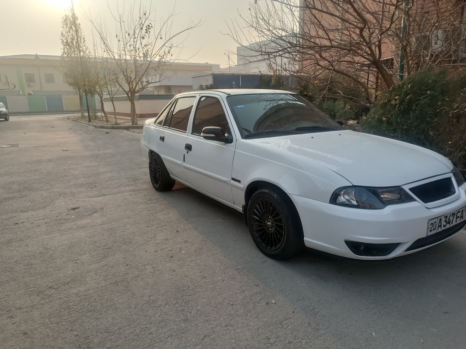 Нексия 2. Срочно сотилади.