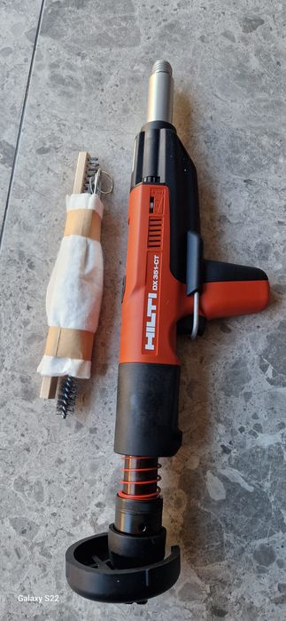 Hilti pistol de cuie pe capse