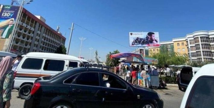 Bilbordlarda reklama. Билбордларда реклама.