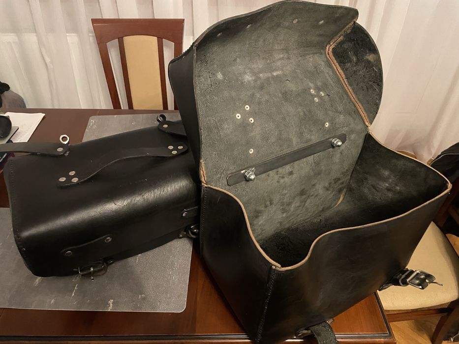 Coburi moto de piele Oyama's Garage