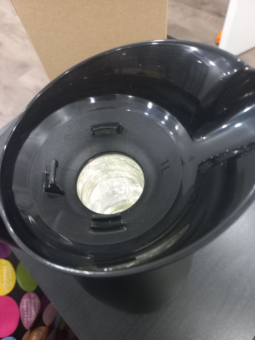 Термос Tupperware