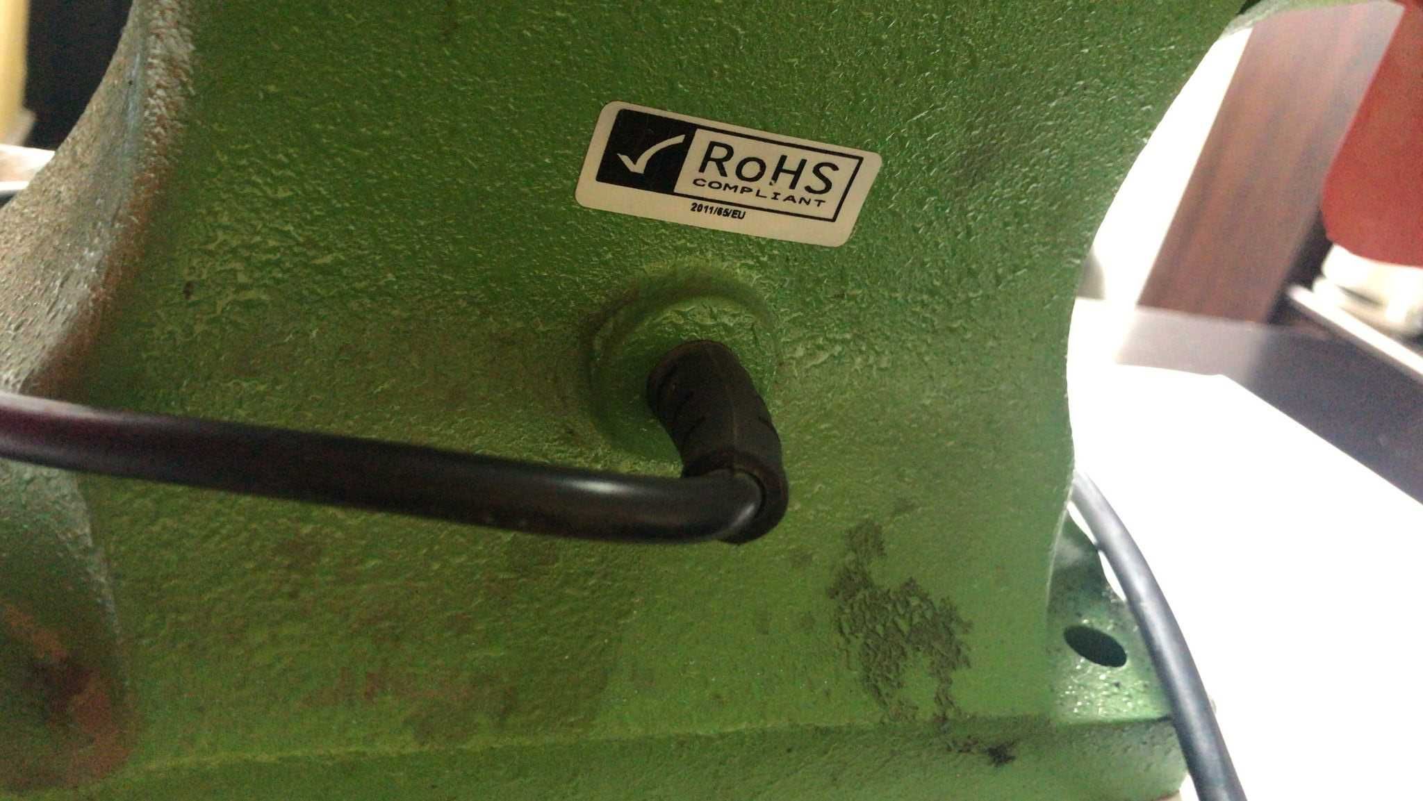 Polizor de banc NOU combinat cu perie si disc 200 mm C-2 NEBES,AN 2015