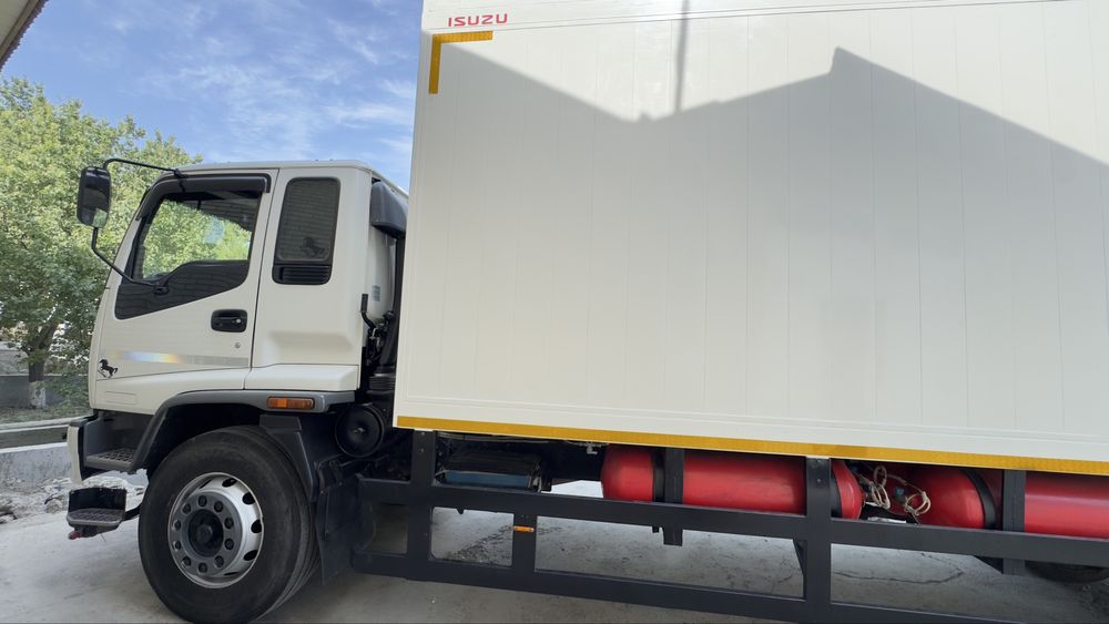 Isuzu furgon 2019