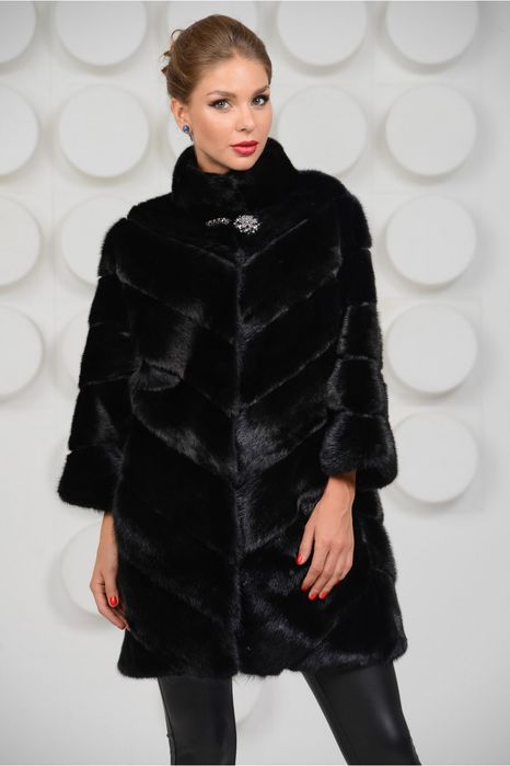 Разкошно чисто ново палто