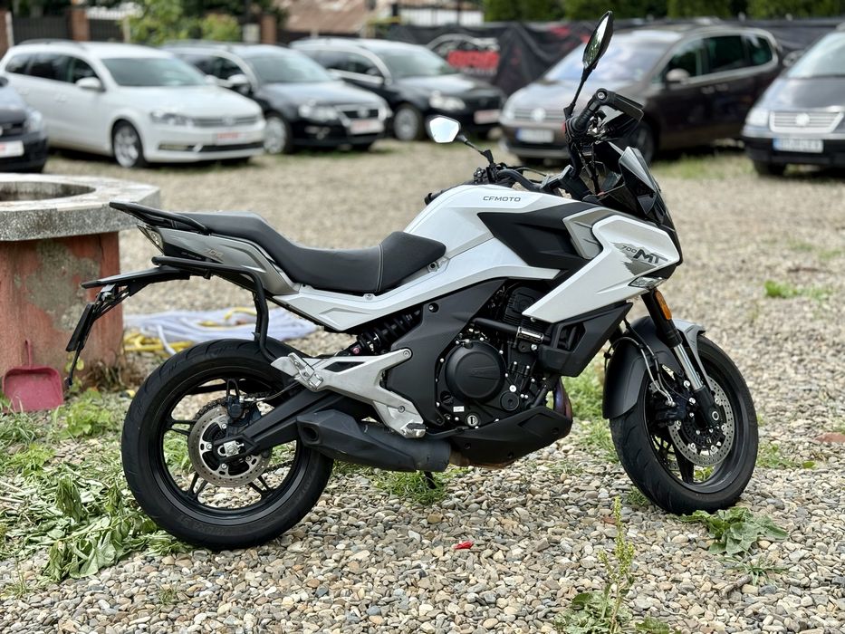 • Motocicleta Cf Moto MT 700 2024 / In Garantie / Ca noua ! RATE !