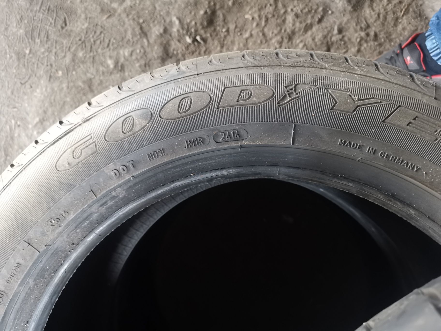 Летни гуми чисто нови 2.бр Гудиеер 235.55.18