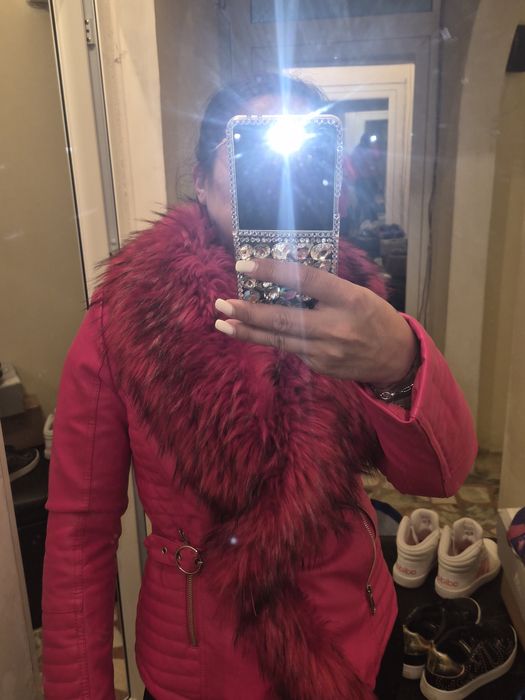 Кожено яке с яка