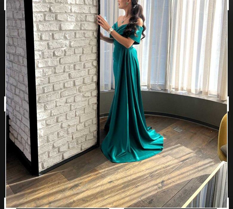 Красивое, вечернее платье изумрудного цвета/размер M 40000