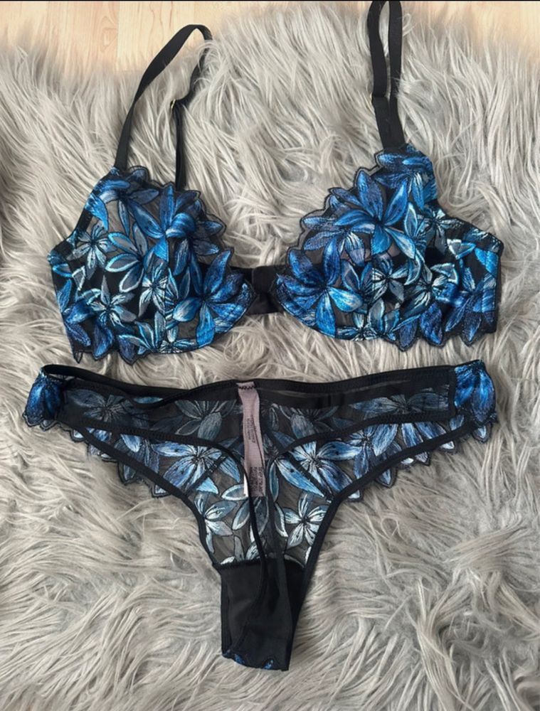 Set Victoria's Secret