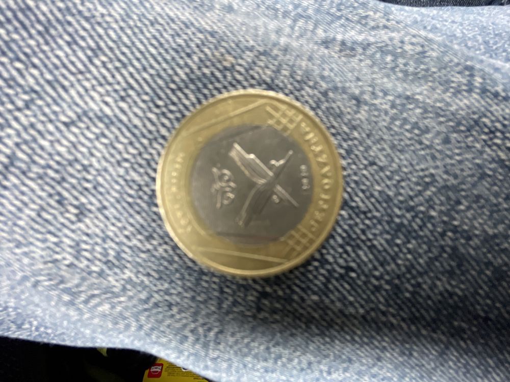 Продам манету 100 тенге